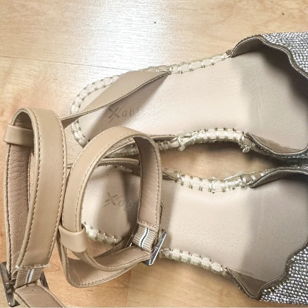 XAppeal Ankle Strap Bling Toe Espadrille Sandals Girls Size 6